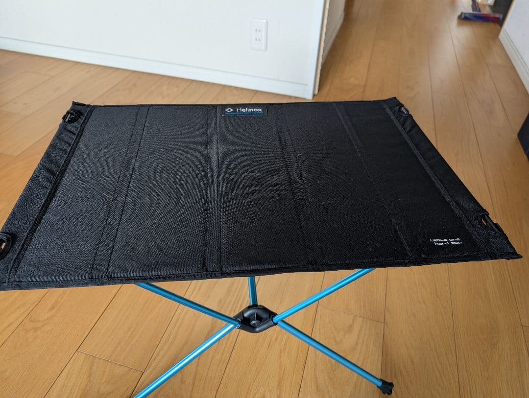 Helinox 折りたたみ式アウトドアテーブル ブラック/ブルー