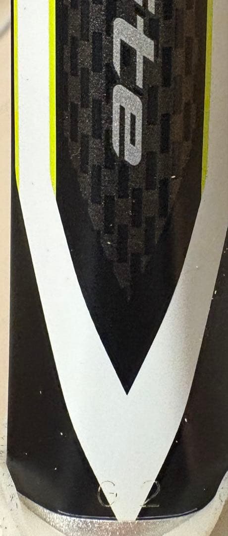 YONEX ISOMETRIC テニスラケット　極美品 袋+硬式ボール4つ