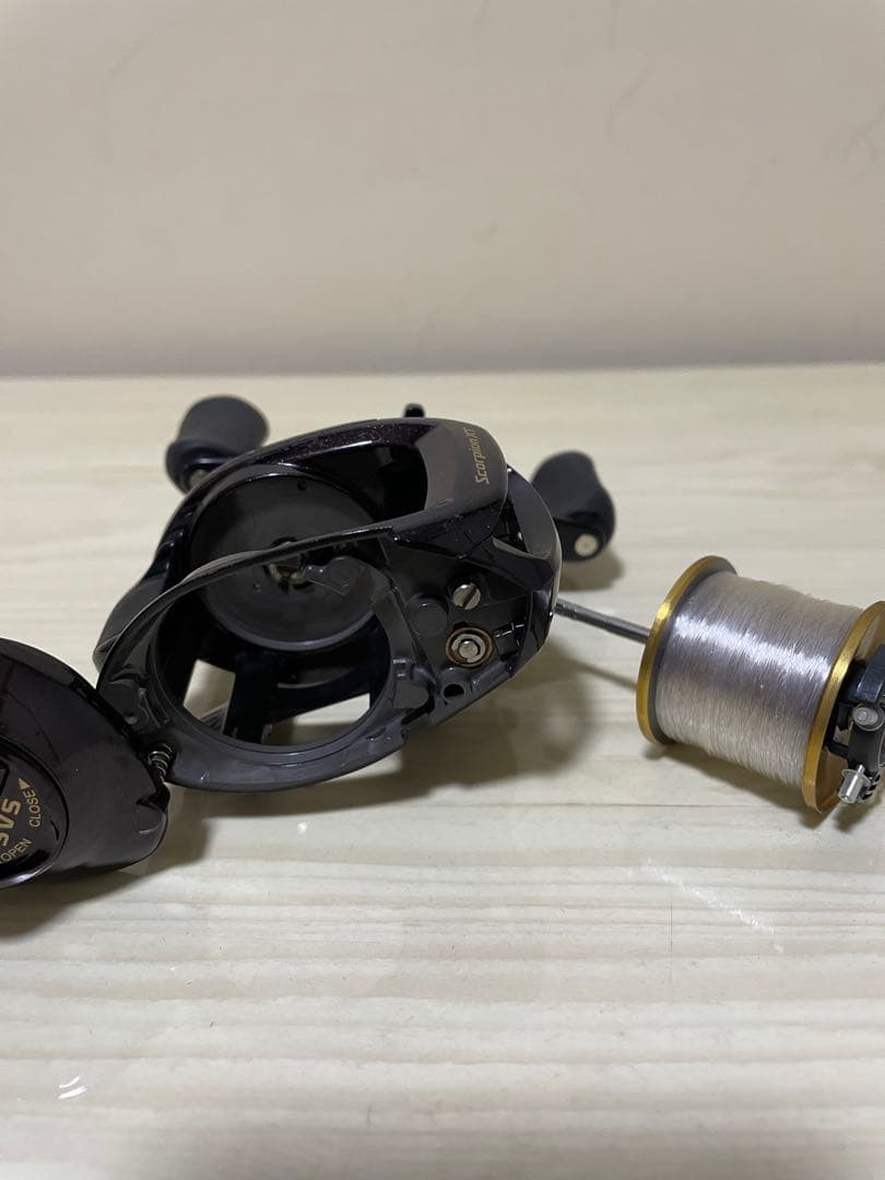 スコーピオンXT　ベイトリール1501-7（左巻き）