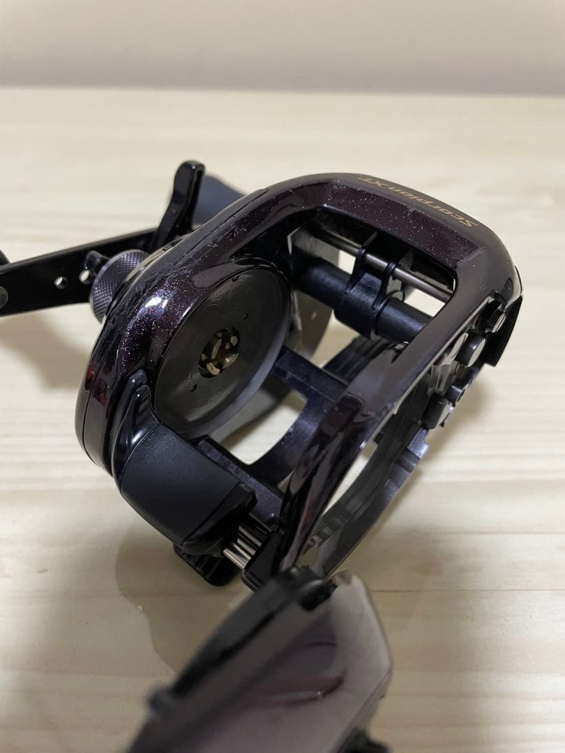 スコーピオンXT　ベイトリール1501-7（左巻き）