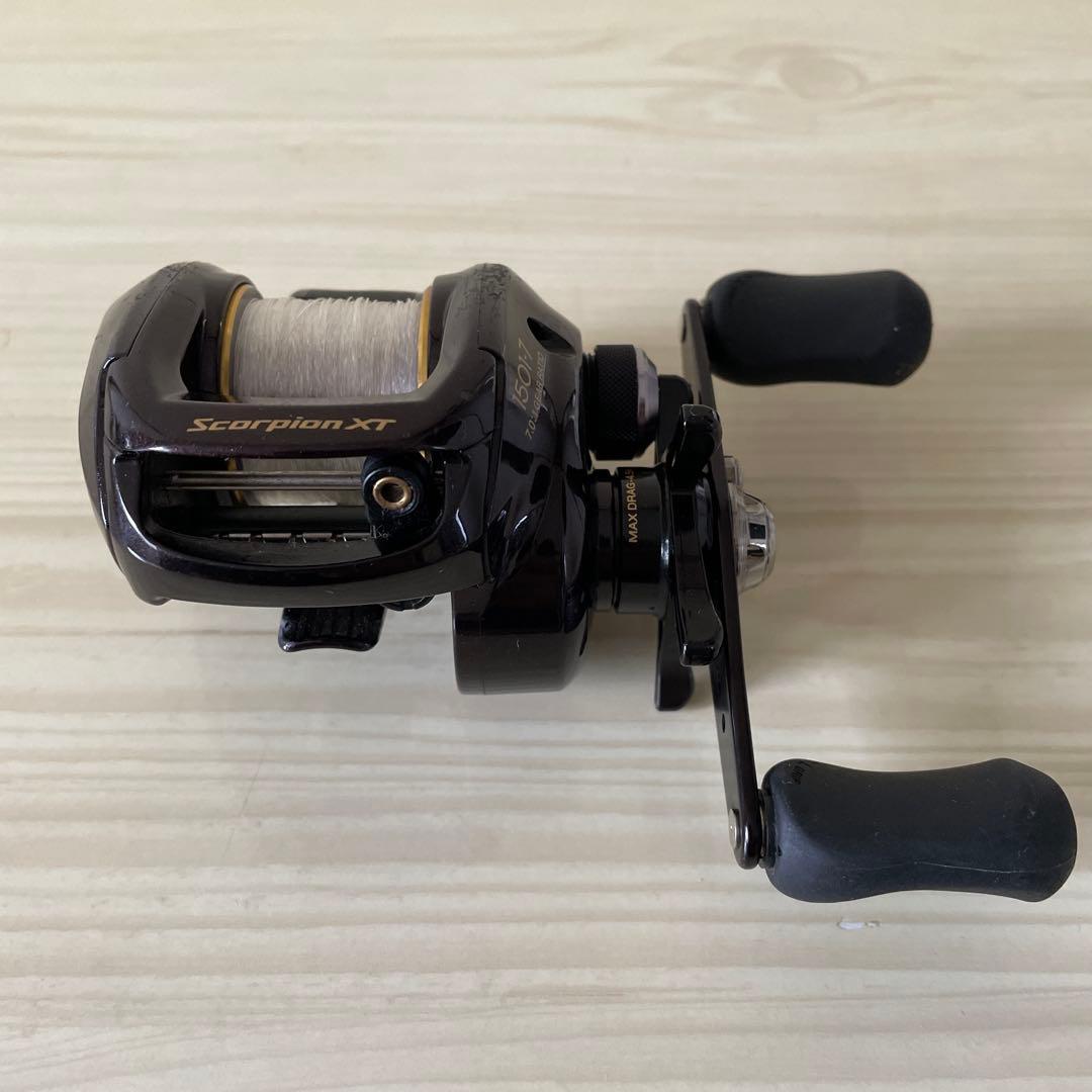 スコーピオンXT　ベイトリール1501-7（左巻き）