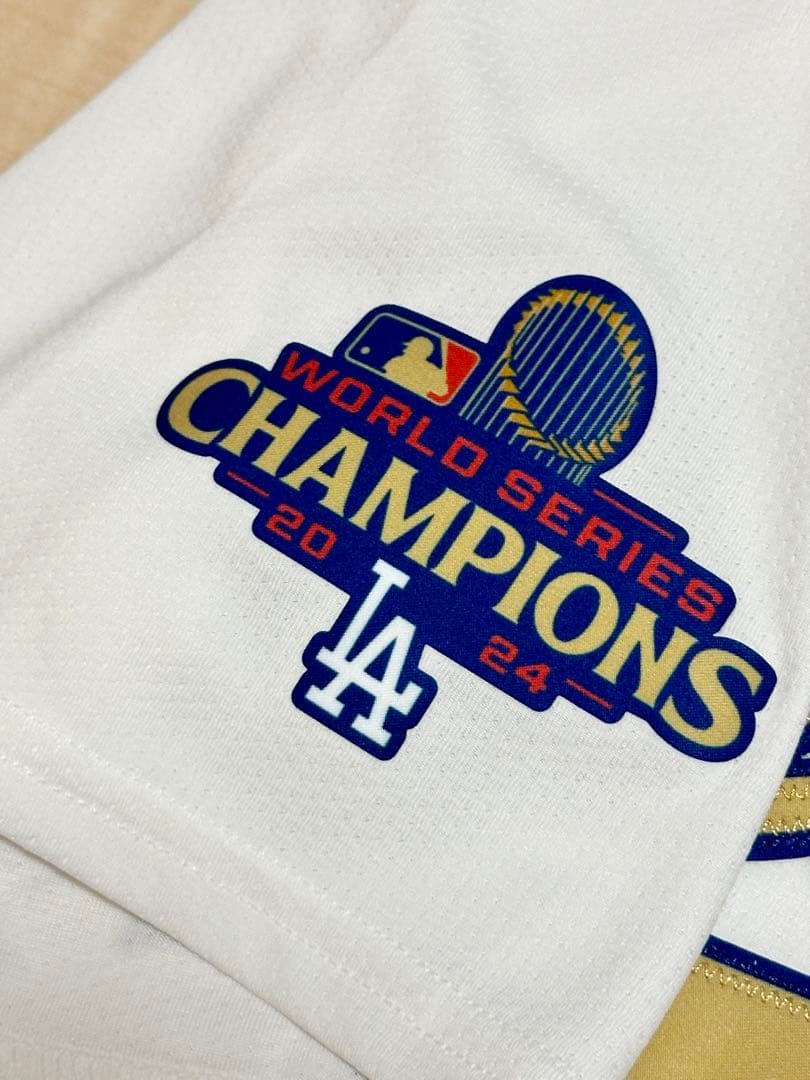 大谷翔平選手 WCゴールドリミテッドユニフォームLAドジャース　Mサイズ