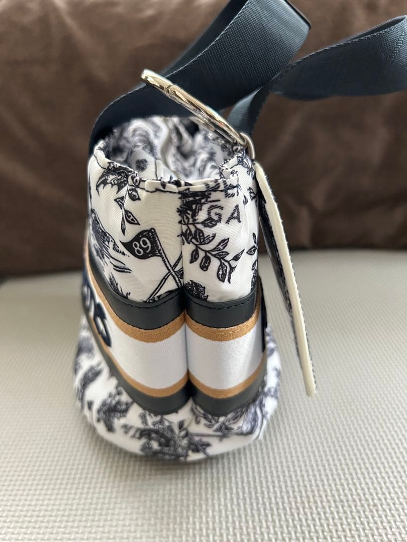 美品　パーリーゲイツカートバック、カードケース付き