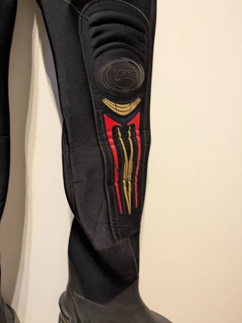 ダイワ スペシャルスリムウェーダー LA-L 鮎タイツ