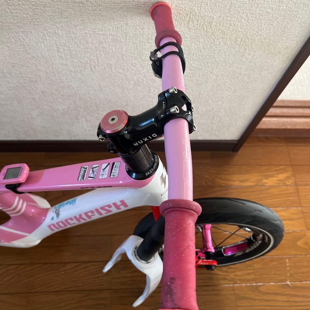 ROCKFISH GTRPRO 12インチ ピンク ストライダー