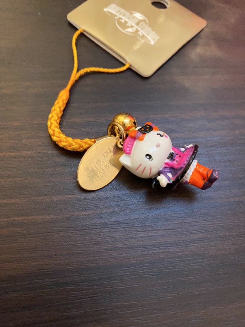 USJ限定 希少レア根付け　ハロウィン　ハローキティ ストラップ ご当地キティ