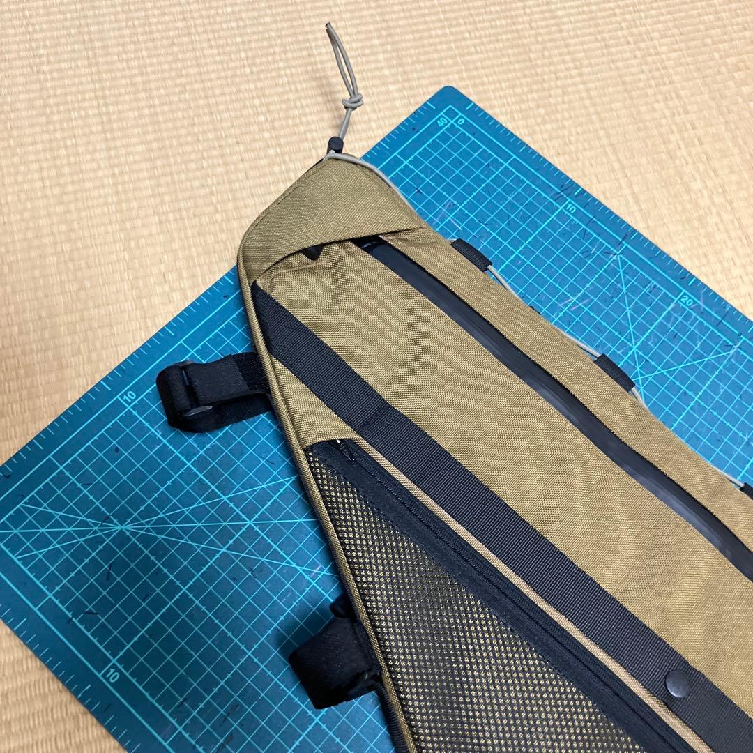 LaLaLaサーリーグラップラー　ハンドメイドフレームバッグ