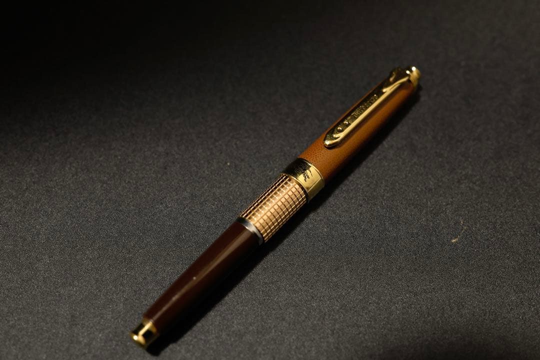 Burberry ケリー 50周年 シャーペン