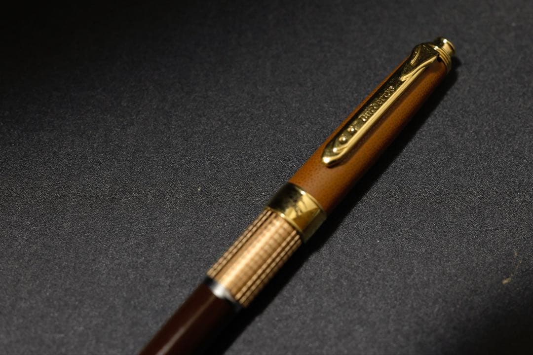 Burberry ケリー 50周年 シャーペン