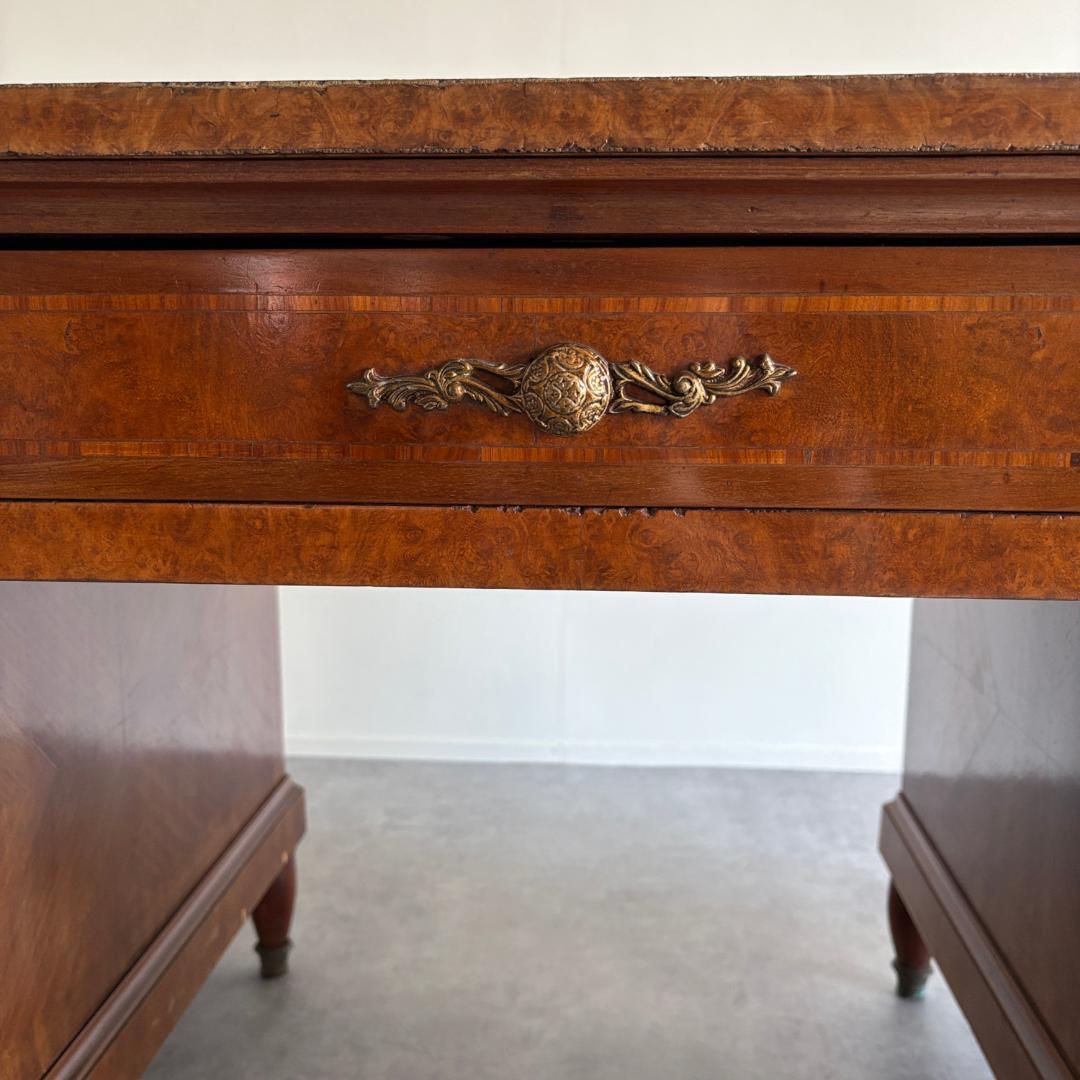 ロココ様式 ラグジュアリーデスク　レザートップ＆真鍮装飾付き鍵付き収納