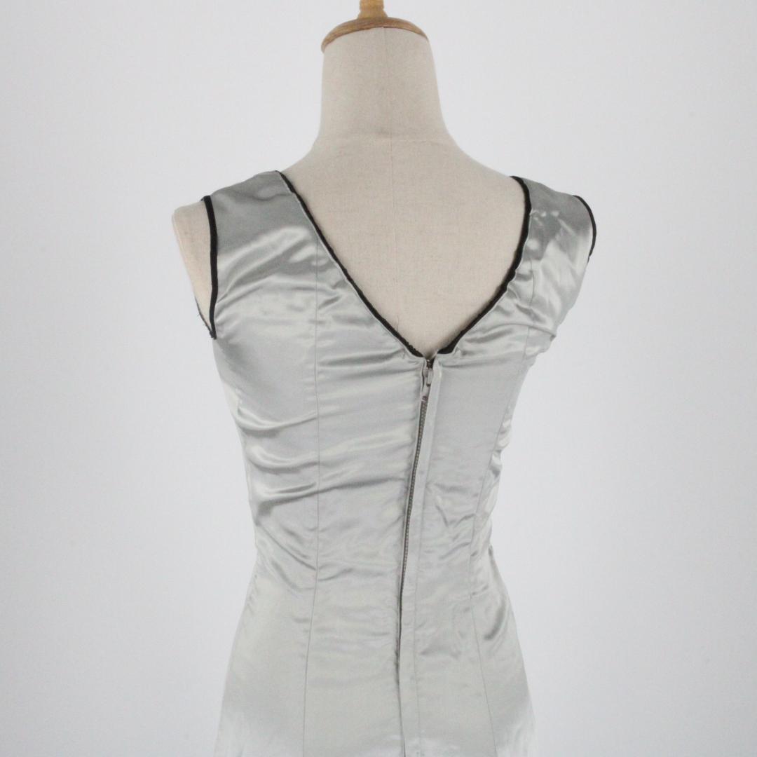 【美品 フラメンコ衣装】光沢シルバーグレー×ブラック ドレス 胸パット付き