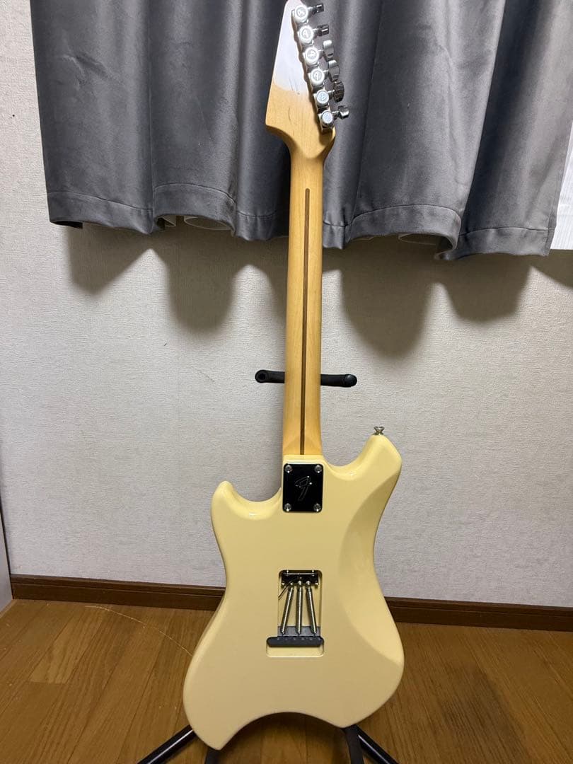 Fender Daiki Tsuneta Swinger 常田大希シグネイチャー
