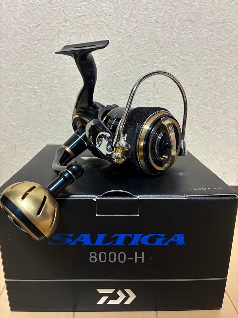 DAIWA SALTIGA 8000-H スピニングリール