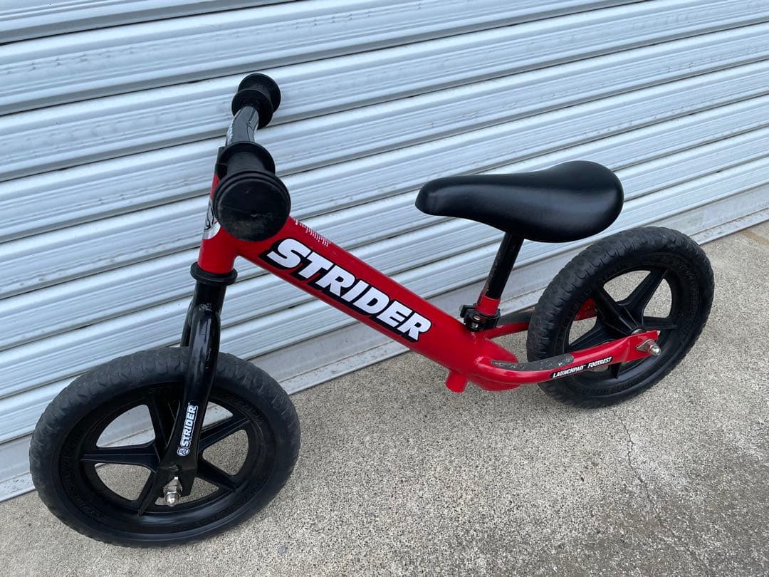 ☘️ストライダー STRIDER レッド　ソフトサドル付き♫