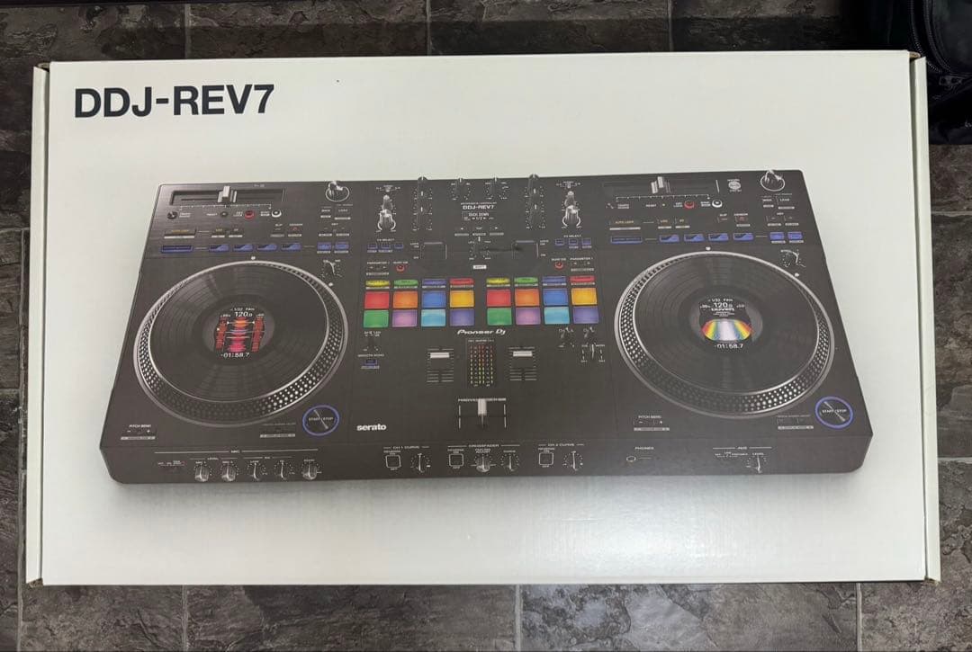 Pioneer DJ DDJ-REV7 コントローラー
