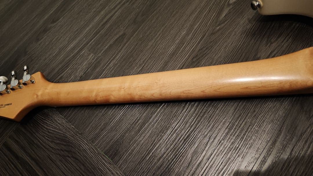 Swing Guitar Technology　ストラトキャスター