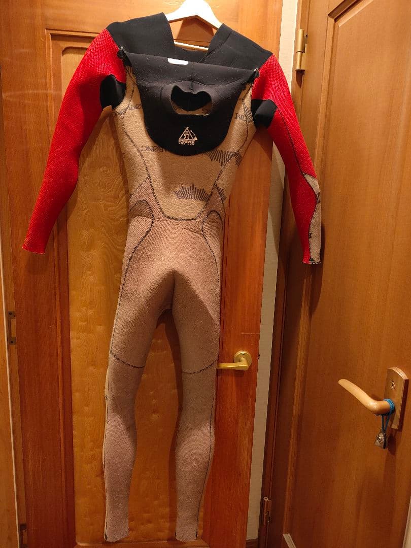 【美品】BILLABONG　正規品　高級ウエットスーツ　セミドライ　ノンジップ