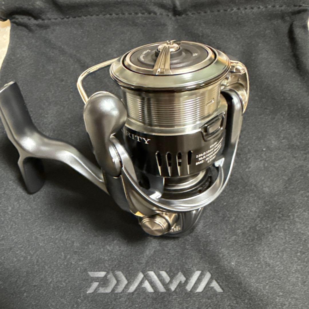 DAIWA エアリティ ST SF2000SS-P スピニングリール