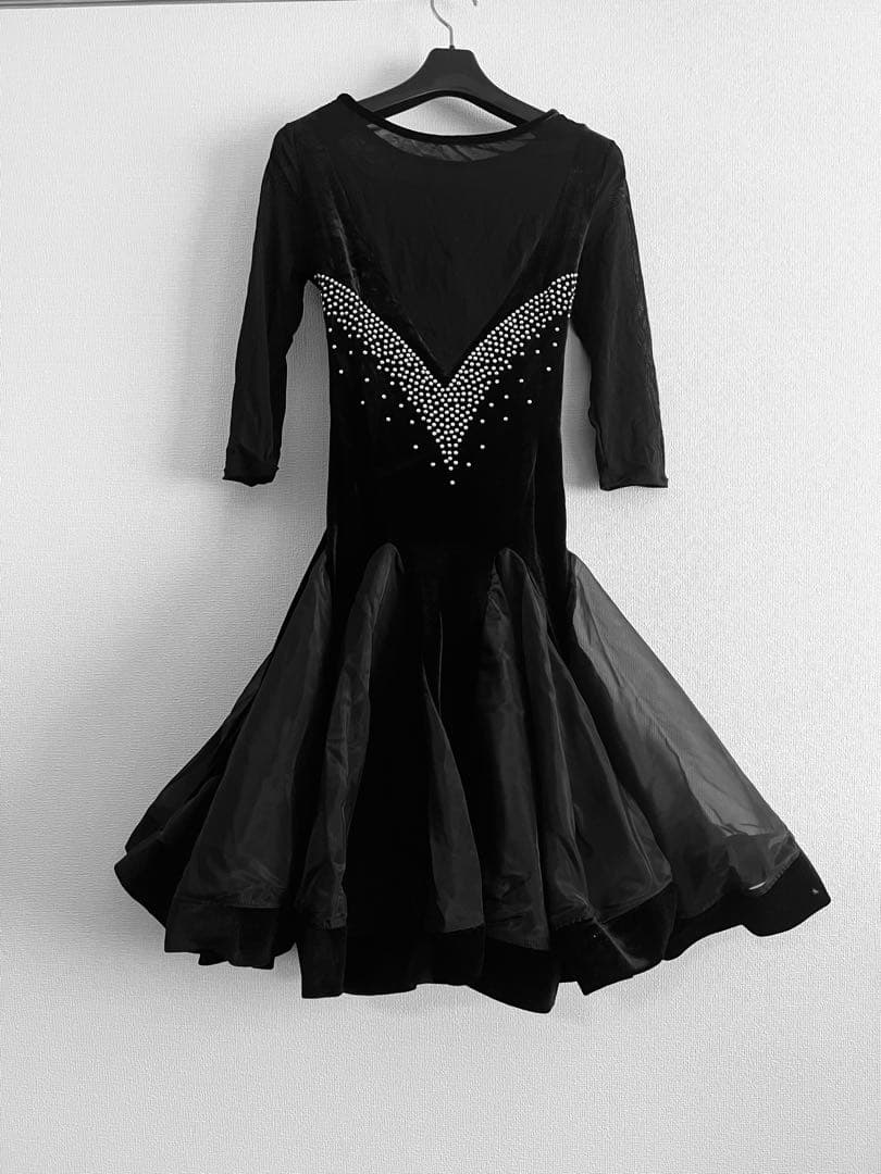 新品 競技ラテンドレス ブラック ベルベット ラインストーン トライアルに