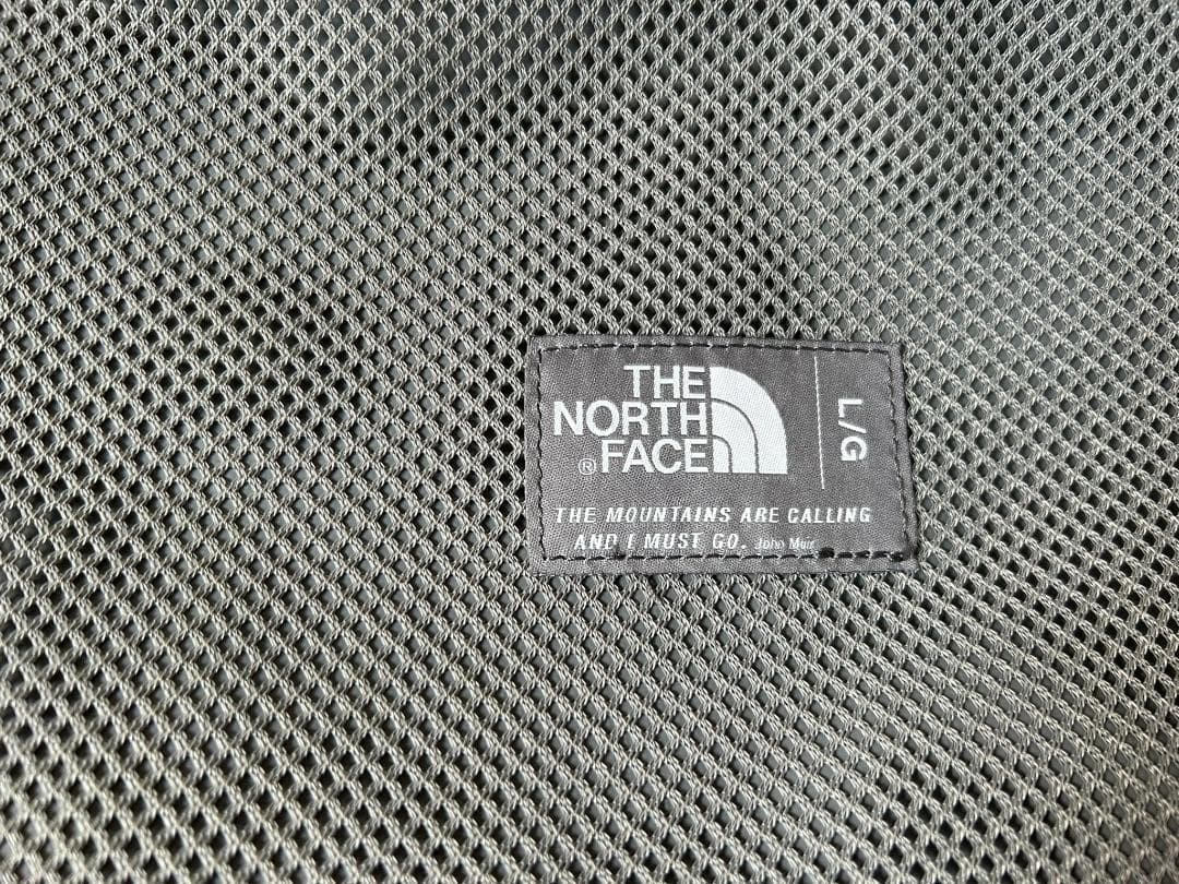 ノースフェイス ダッフルバッグ 希少グレー 大きい 大容量 中古 美品