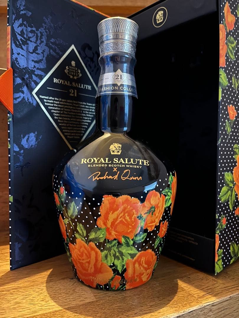  Salute 21年 Fashion Collection