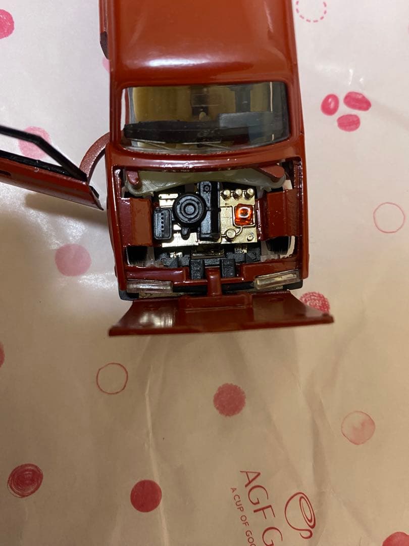 旧ソ連 ソビエト製 ミニカー LADA ラーダ VAZ-2105 1/43