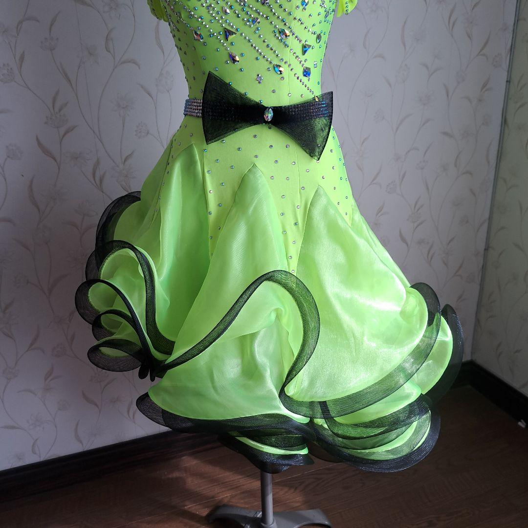 社交ダンス　ラテン蛍光イエローグリーンドレス　チョーカースワロフスキーベルト付き