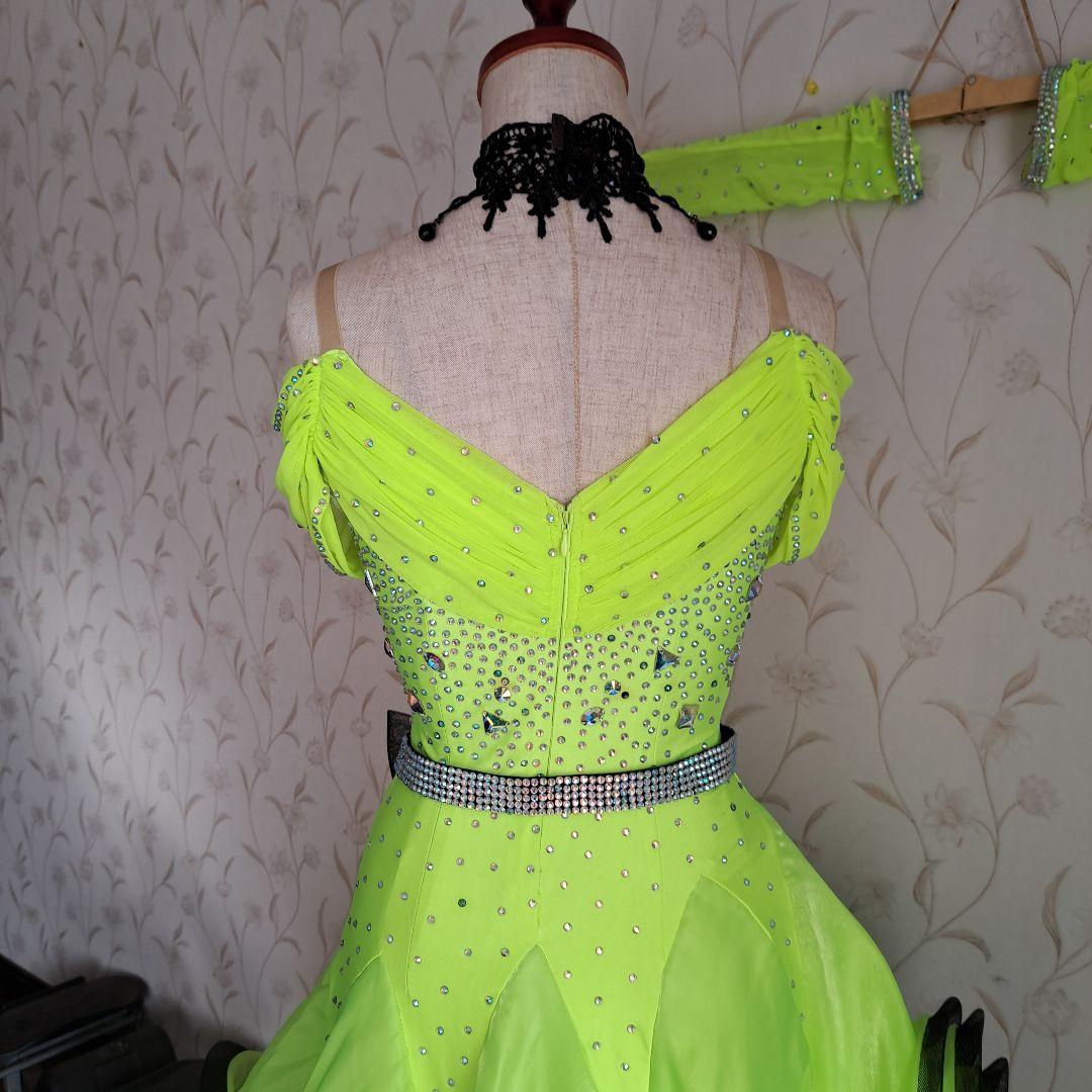 社交ダンス　ラテン蛍光イエローグリーンドレス　チョーカースワロフスキーベルト付き