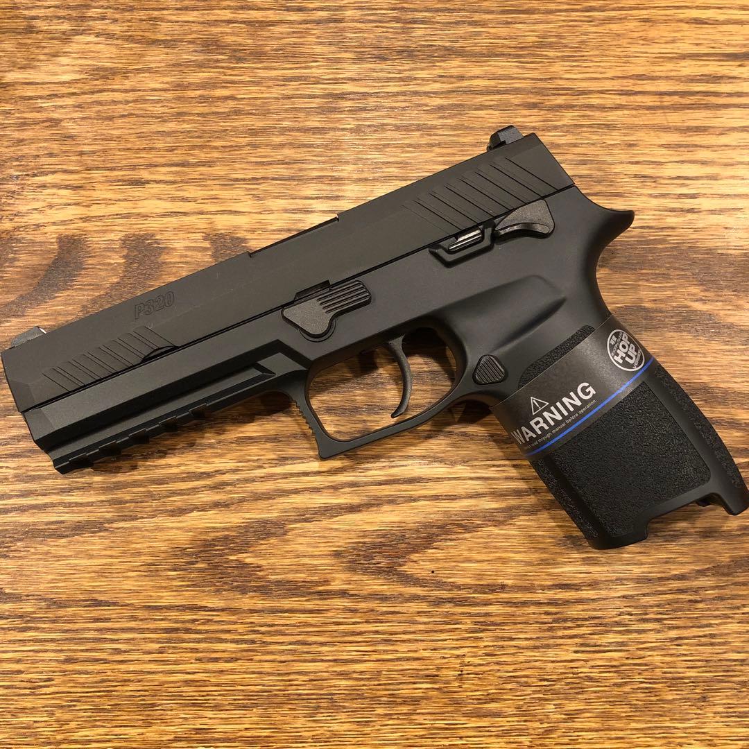 東京マルイ P320 フルサイズ ガスブローバック 超美品 32連マガジン付き