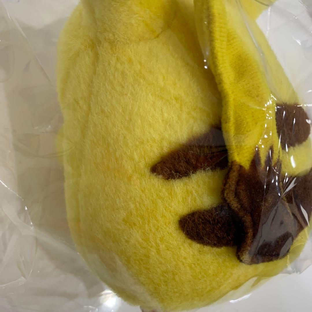 ピカチュウ　ぬいぐるみ　タカラトミー　TOMY