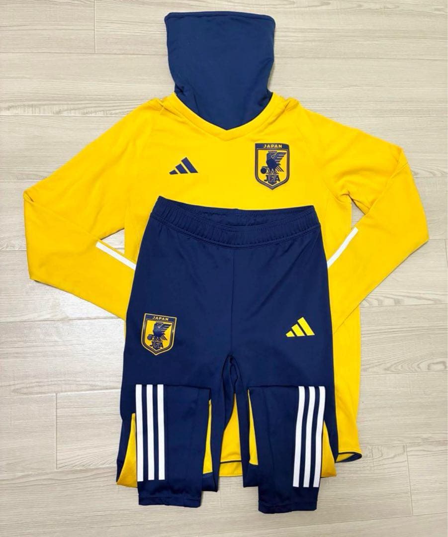 貴重 日本代表 三笘 久保建英トレーニングウェア上下Sサイズ 支給モデル