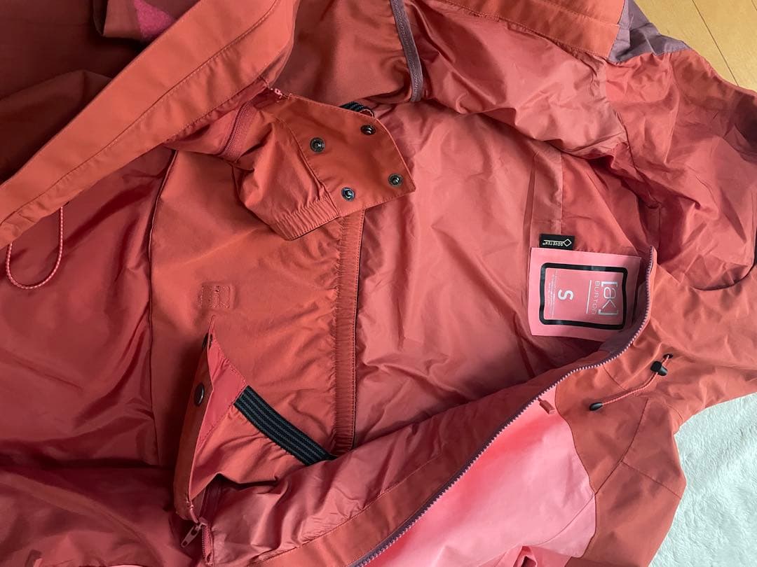 Burton [ak] スノーボードウェア S