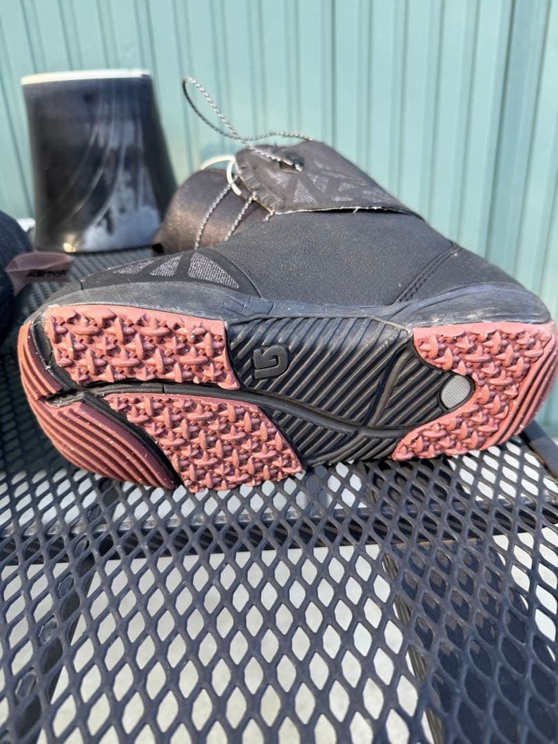 バートンシュープリームアジアンフィット23センチ