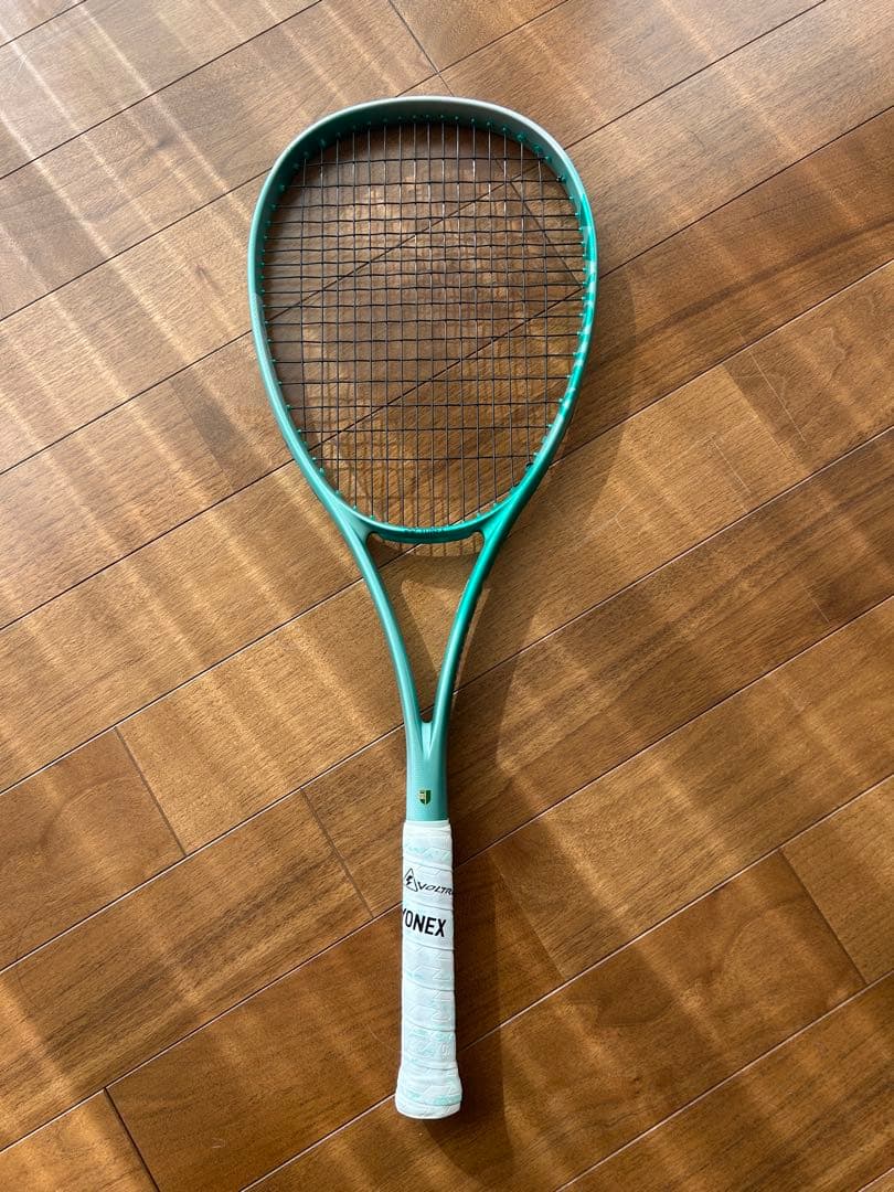 ヨネックス　新型ボルトレイジ　7VS UL1