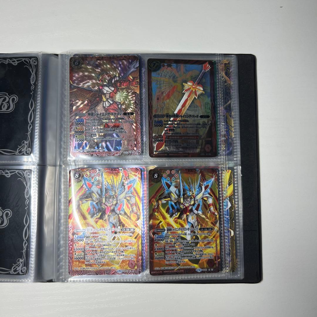 バトスピ、カード＋ファインダー　 ＋引退品のカードなど何百枚あります