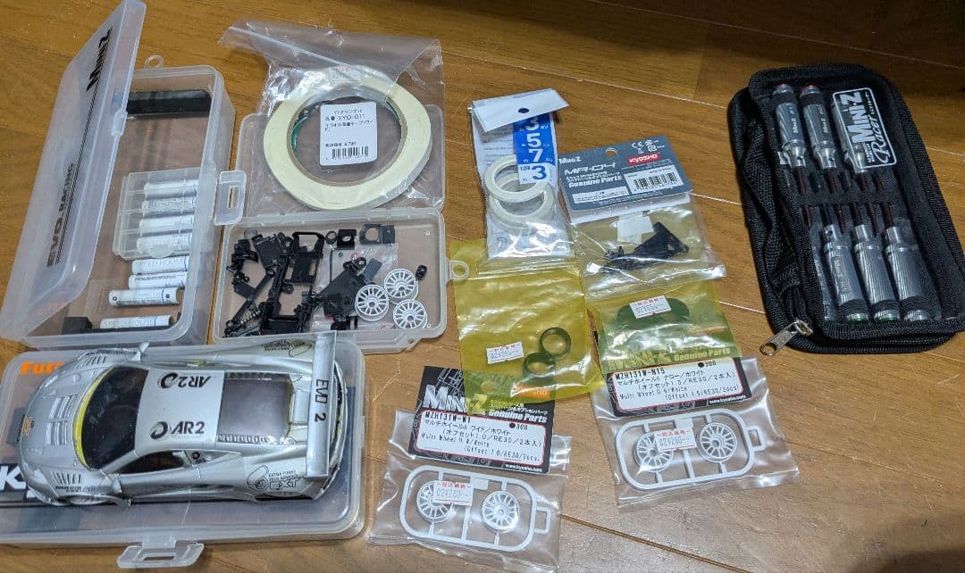 京商　ミニッツ　MR-04 EVO2