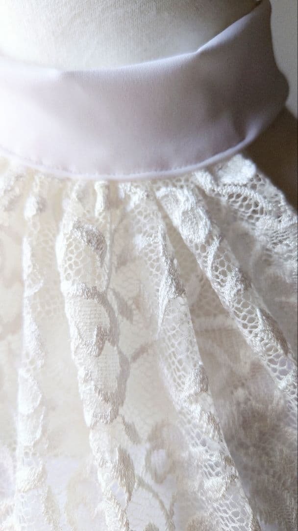 S～Mサイズ／チューリップ柄レースの胸元ギャザーが豪華な娘役レオタード白黒