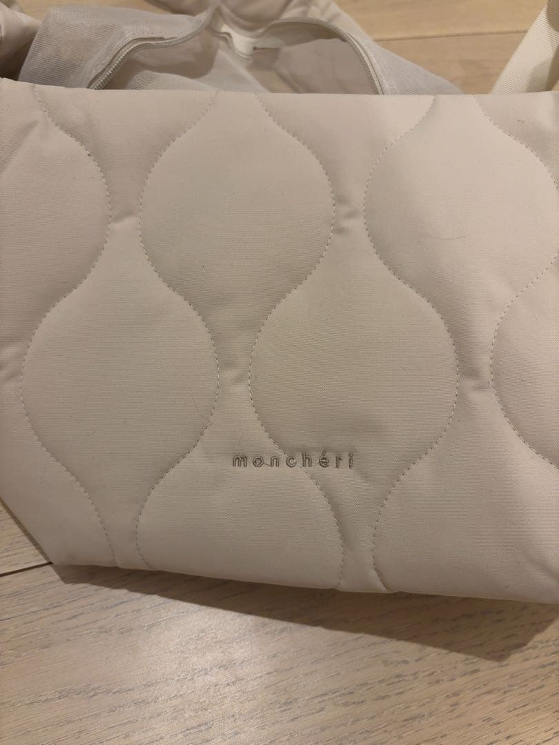moncheri ペット用スリングバッグ クリーム色