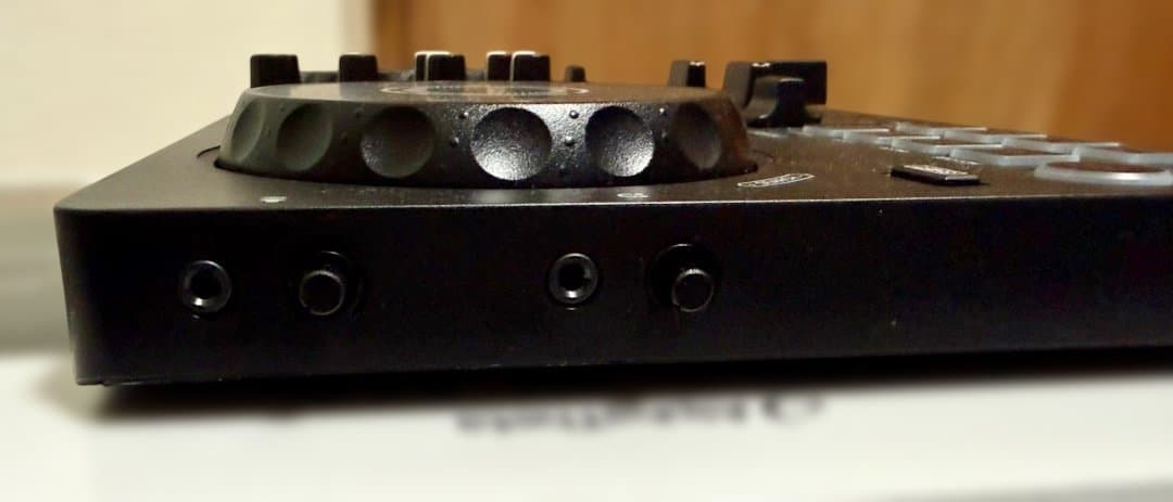 AlphaTheta DDJ-FLX2 使用感なし