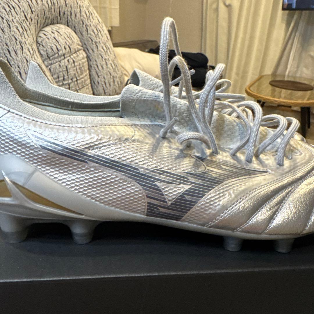 Mizuno Morelia Neo サッカーシューズ シルバー