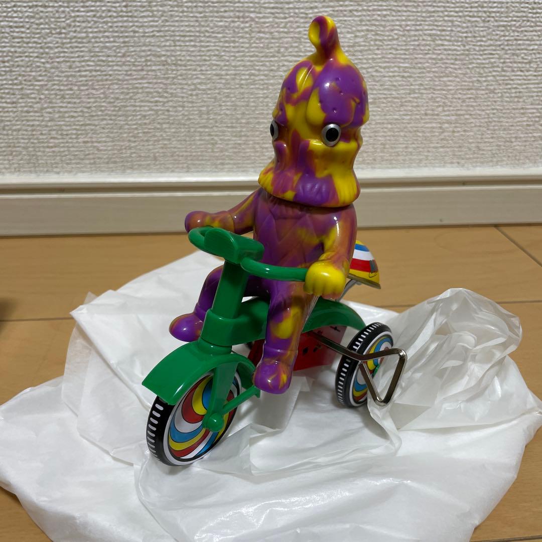 ケムール人　ウルトラQ 三輪車　限定70体　ゼンマイ　スーフェス　新品未使用し