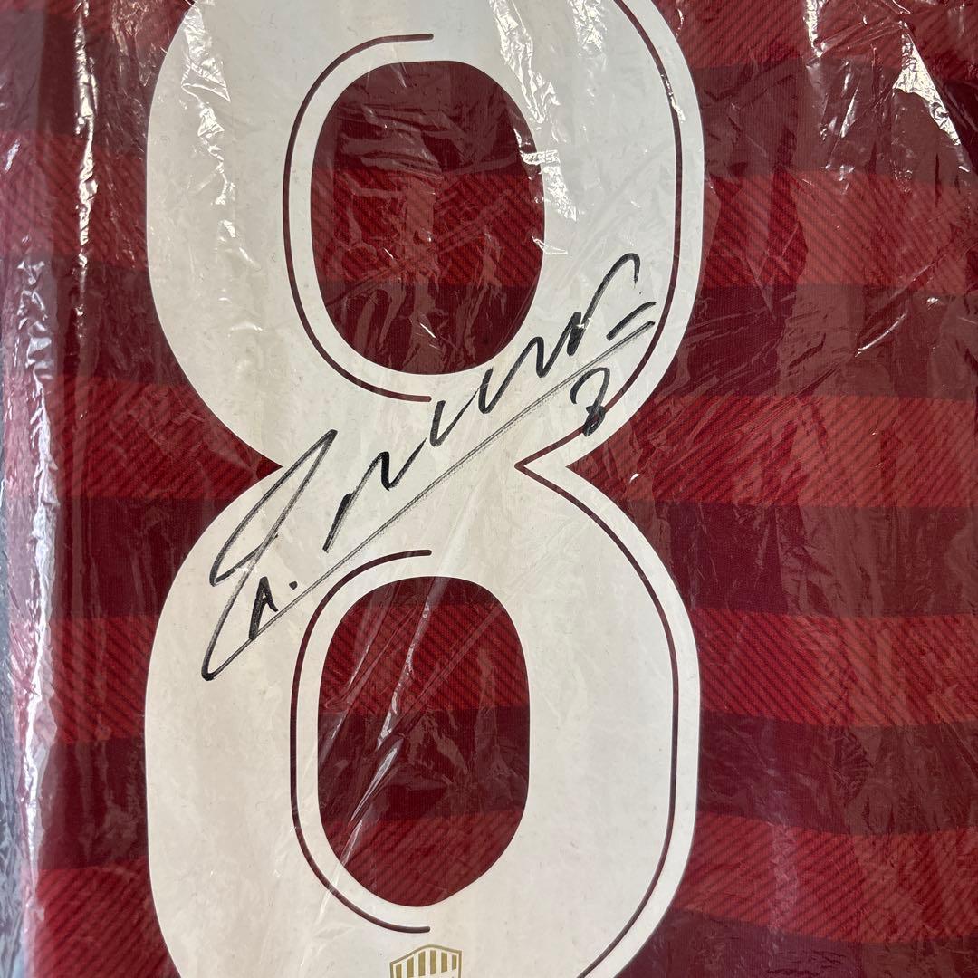 ヴィッセル神戸　2019ホーム A.イニエスタ 直筆サイン入りユニフォーム