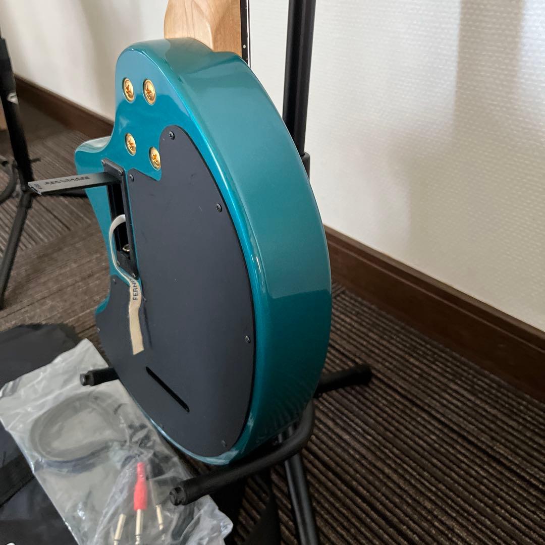 [チキンカツ ]FERNANDES Z0〜3T芸達者エレキギター 青 無傷