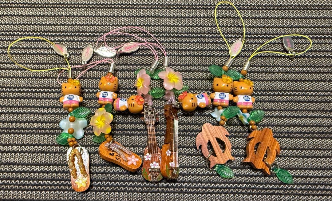 ご当地　日焼けキティギターウクレレサンダル海亀kitty 根付けストラップ 6点