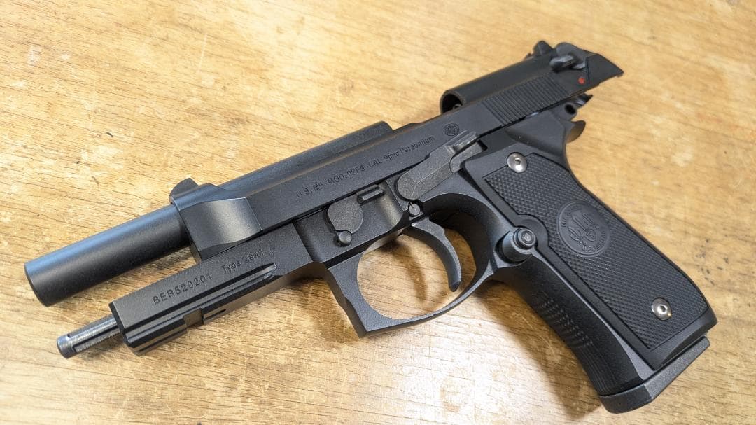 東京マルイ　M92F ガスブローバック 極美品 　マガジン３本