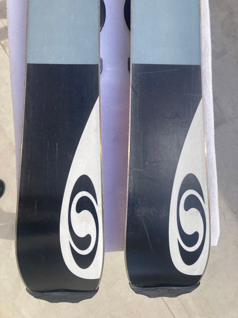 RITEN スキー板 赤/黒 バインディング付き