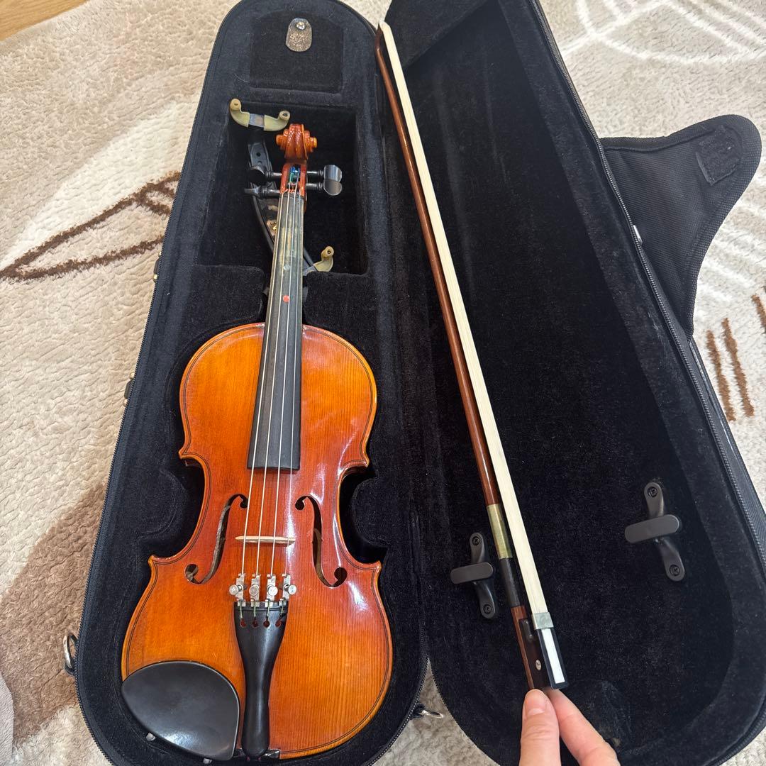 SUZUKI 1/4バイオリンとハードケース