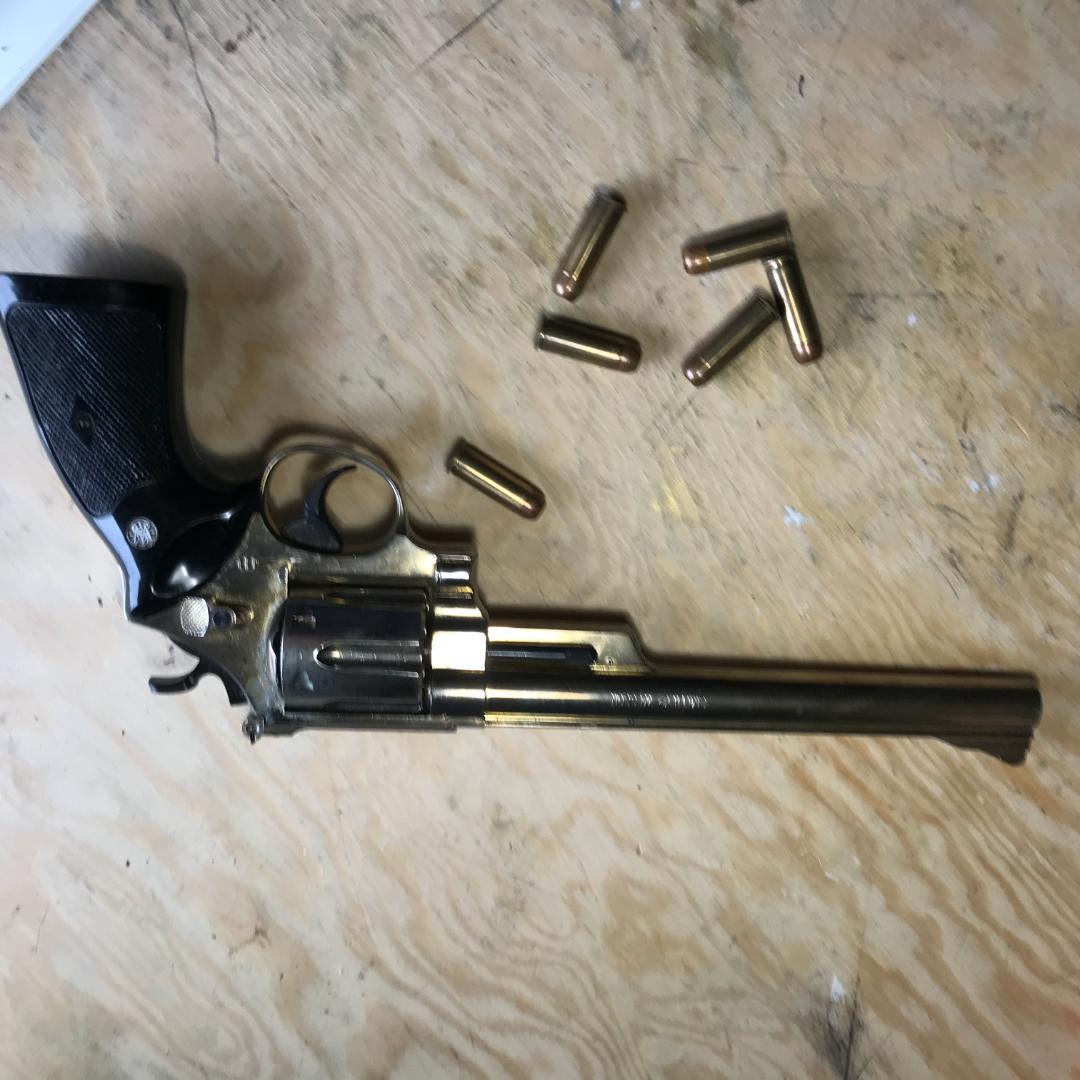 S&W 真鍮？金メッキ？モデルガン発火タイプカートリッジ6個付き