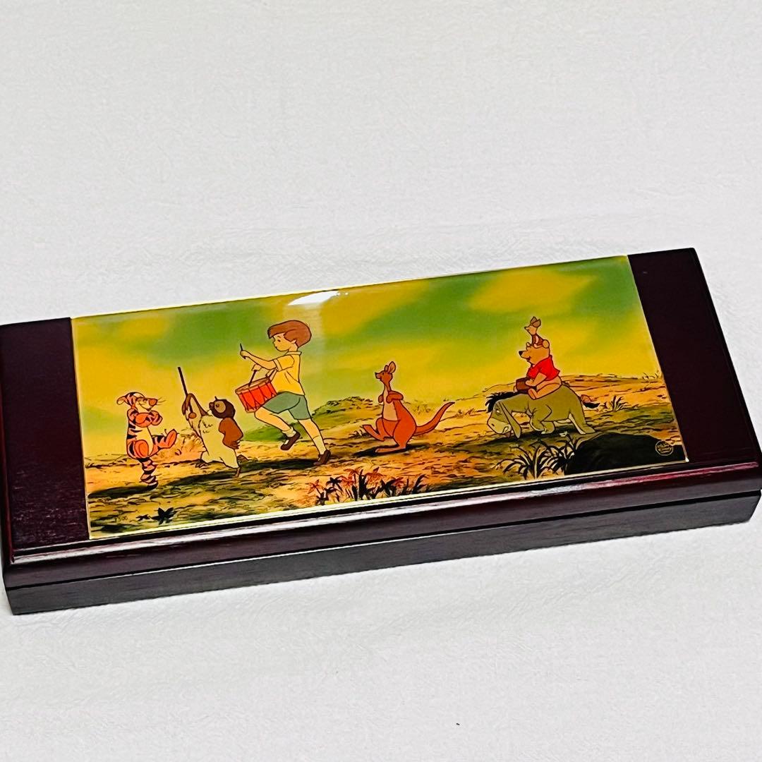 ディズニーストア　プーさん　懐中時計　限定1500個　レア　希少