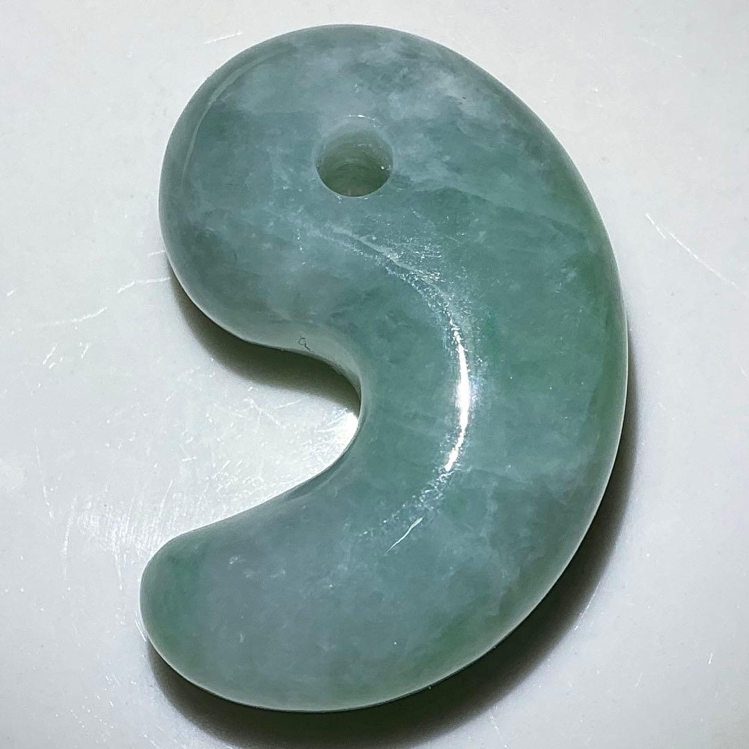 糸魚川翡翠　土倉沢　勾玉　1点のみ‼︎
